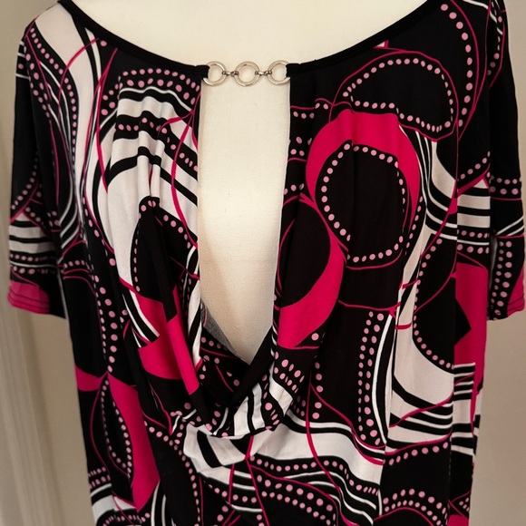 Pink and Black Abstract Print Top with Keyhole Back and Ring Detail - Size L - Picture 3 of 8